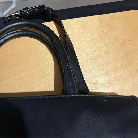 MARC JACOBS Madison Medium Black Leather Shoulder Crossbody Bag - Picture 16 of 16